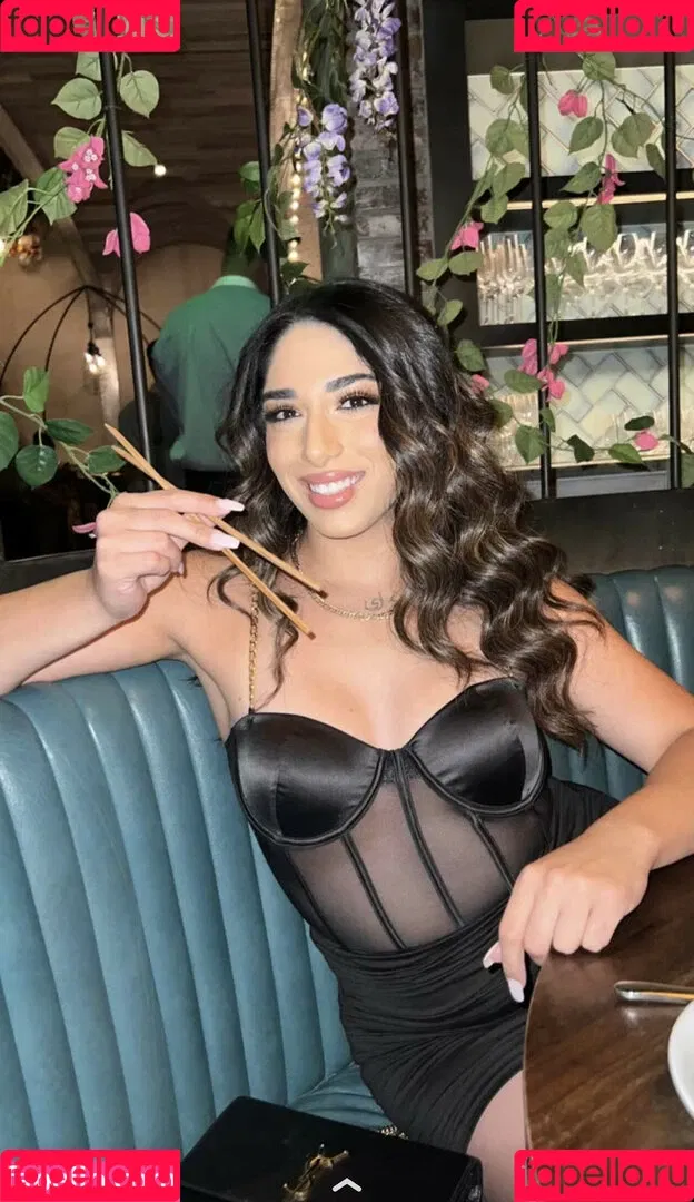 Mary Noura / marynouraa / princessjasmine3 Onlyfans Photo Gallery 