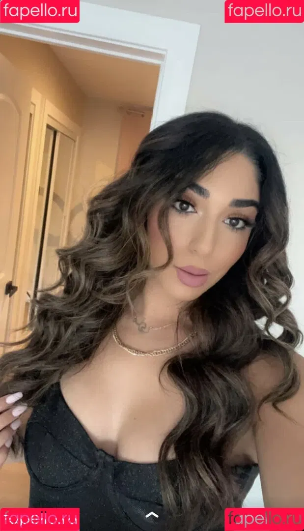 Mary Noura / marynouraa / princessjasmine3 Onlyfans Photo Gallery 