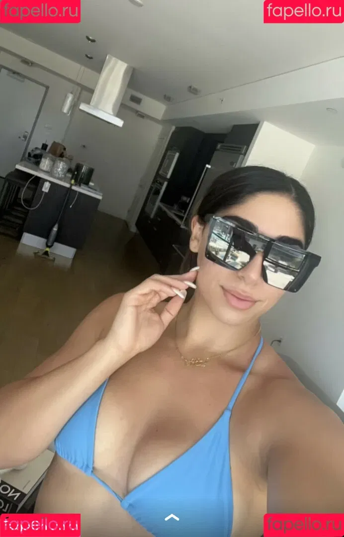 Mary Noura / marynouraa / princessjasmine3 Onlyfans Photo Gallery 