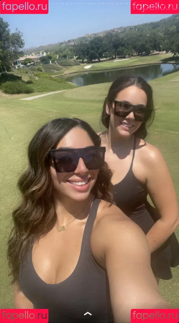 Mary Noura / marynouraa / princessjasmine3 Onlyfans Photo Gallery 
