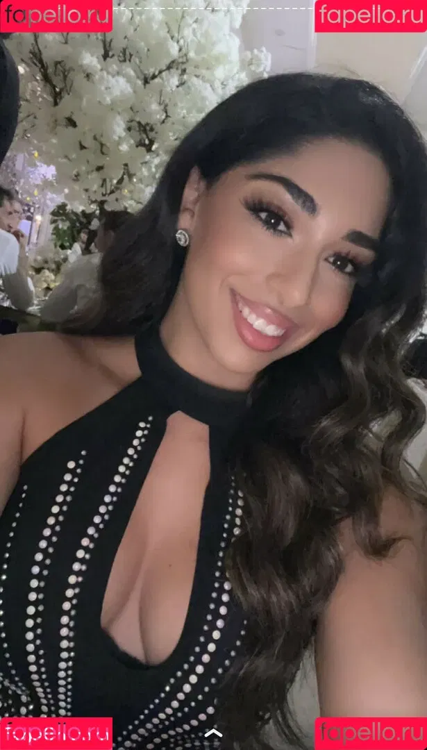 Mary Noura / marynouraa / princessjasmine3 Onlyfans Photo Gallery 