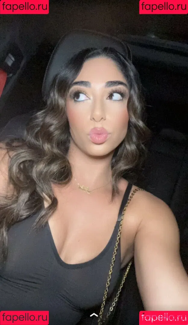 Mary Noura / marynouraa / princessjasmine3 Onlyfans Photo Gallery 