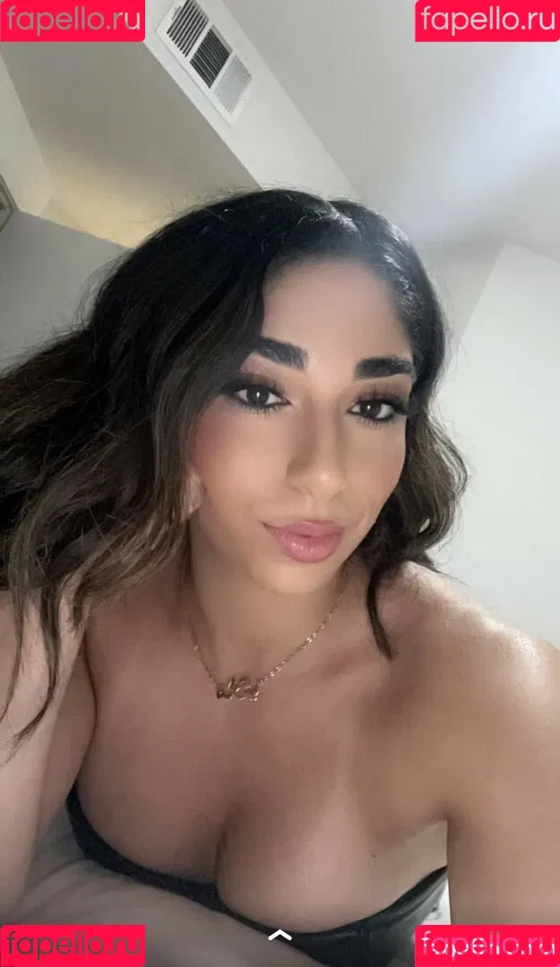 Mary Noura / marynouraa / princessjasmine3 Onlyfans Photo Gallery 