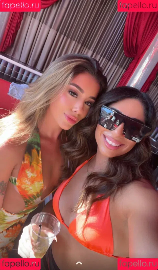Mary Noura / marynouraa / princessjasmine3 Onlyfans Photo Gallery 