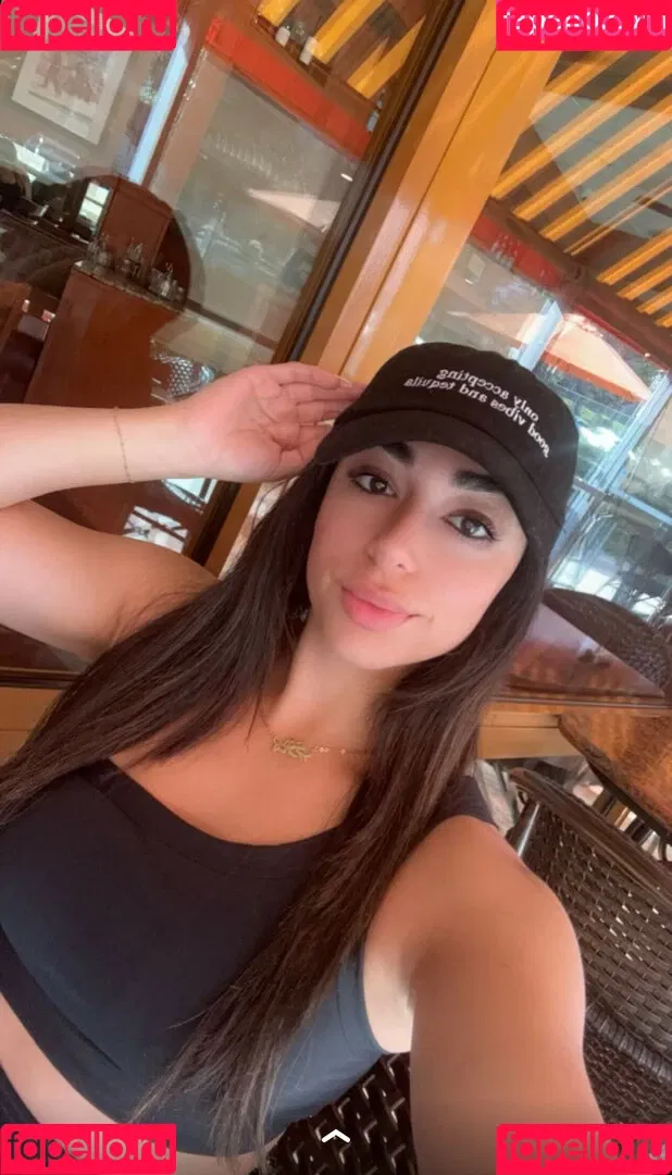Mary Noura / marynouraa / princessjasmine3 Onlyfans Photo Gallery 