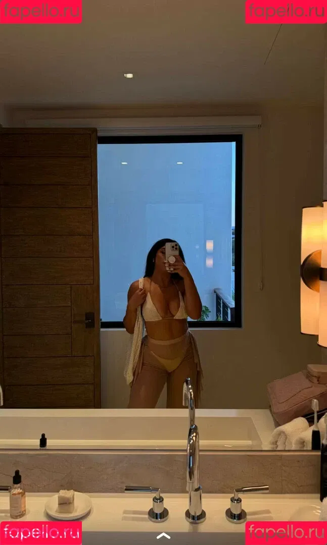 Mary Noura / marynouraa / princessjasmine3 Onlyfans Photo Gallery 