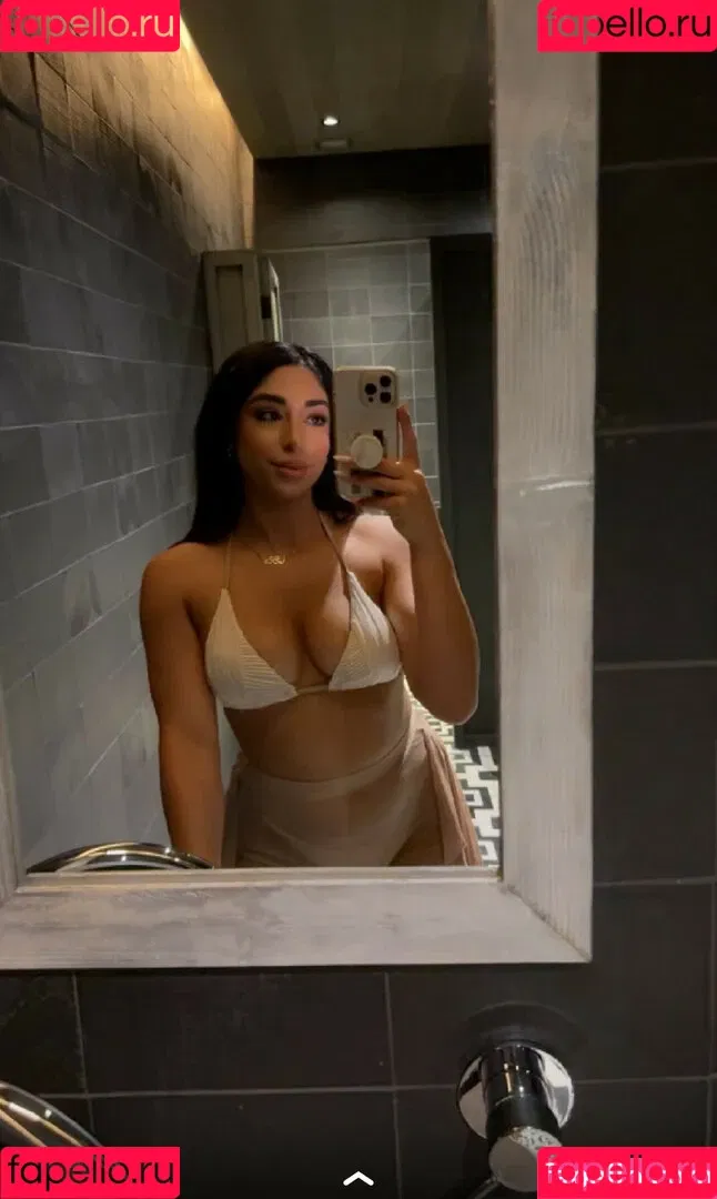 Mary Noura / marynouraa / princessjasmine3 Onlyfans Photo Gallery 