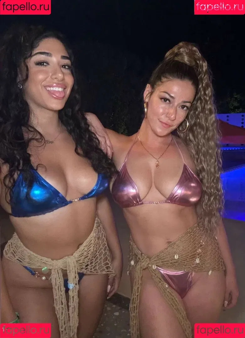 Mary Noura / marynouraa / princessjasmine3 Onlyfans Photo Gallery 