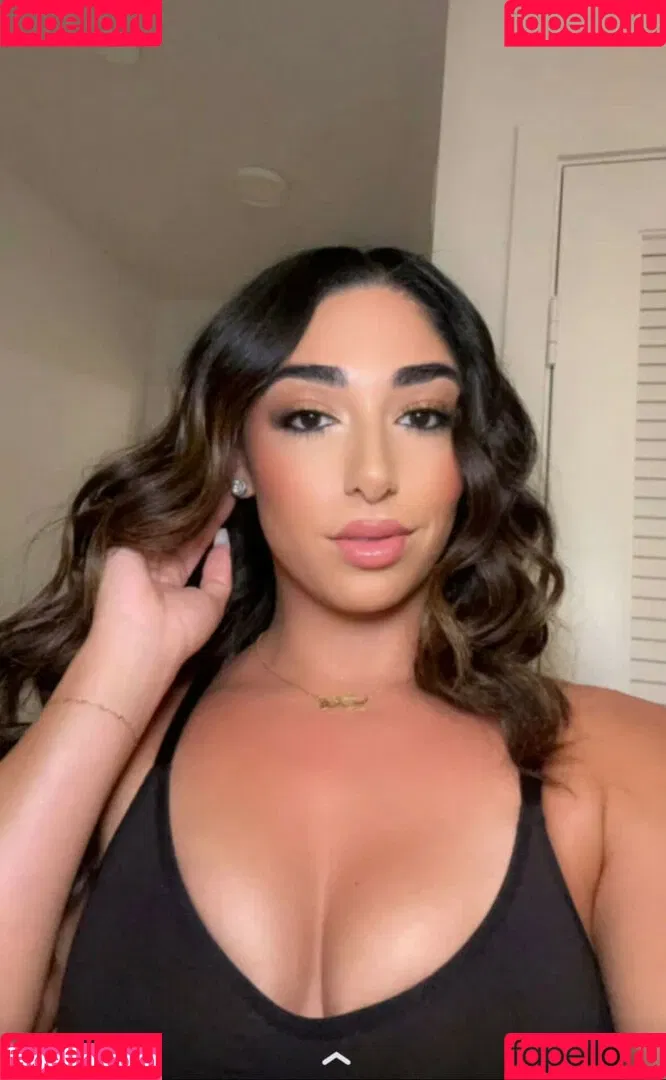 Mary Noura / marynouraa / princessjasmine3 Onlyfans Photo Gallery 