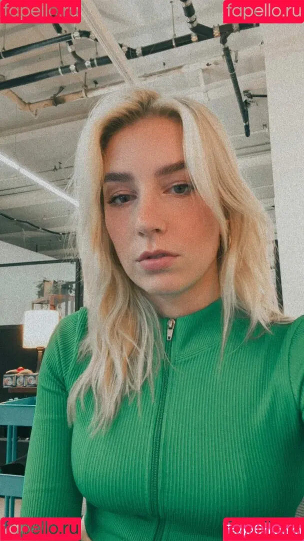 Courtney Miller / co_mill / pikagurlx / typicalvlogs Onlyfans Photo Gallery 