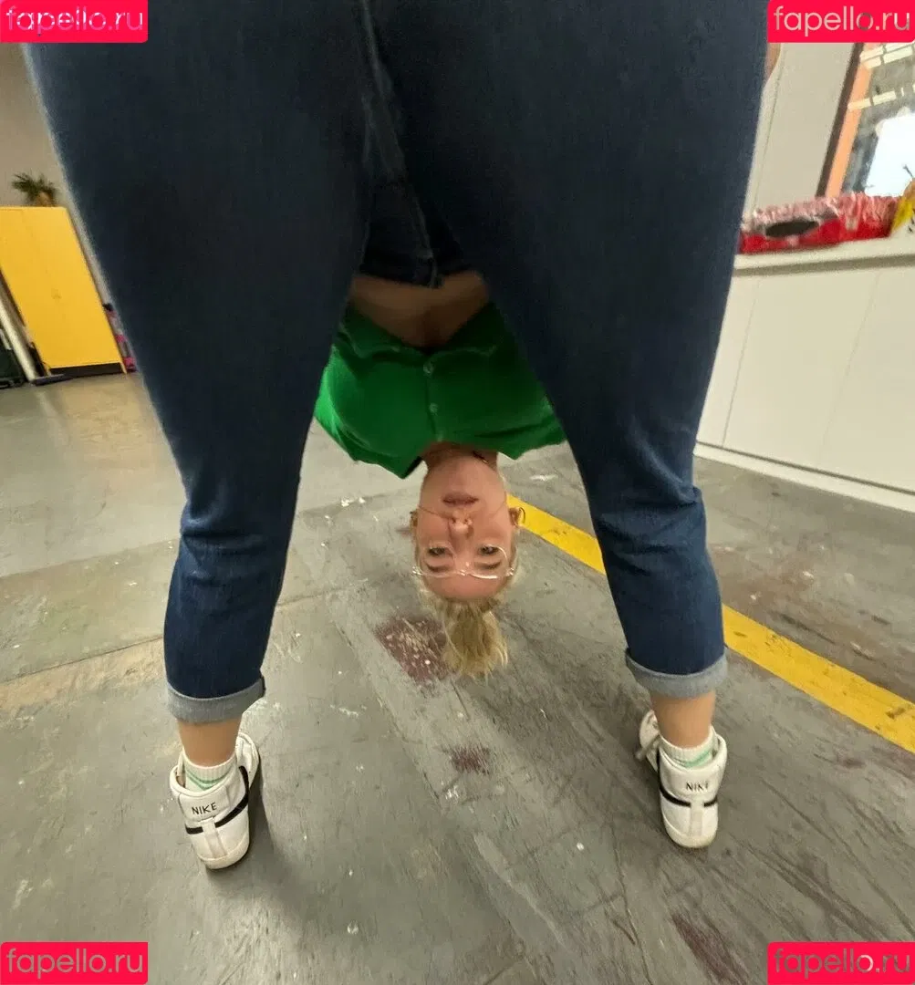 Courtney Miller / co_mill / pikagurlx / typicalvlogs Onlyfans Photo Gallery 
