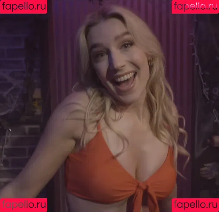 Courtney Miller / co_mill / pikagurlx / typicalvlogs Onlyfans Photo Gallery 