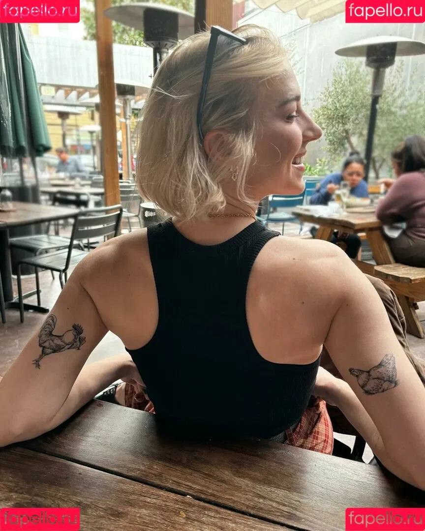 Courtney Miller / co_mill / pikagurlx / typicalvlogs Onlyfans Photo Gallery 