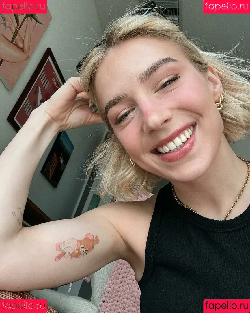 Courtney Miller / co_mill / pikagurlx / typicalvlogs Onlyfans Photo Gallery 
