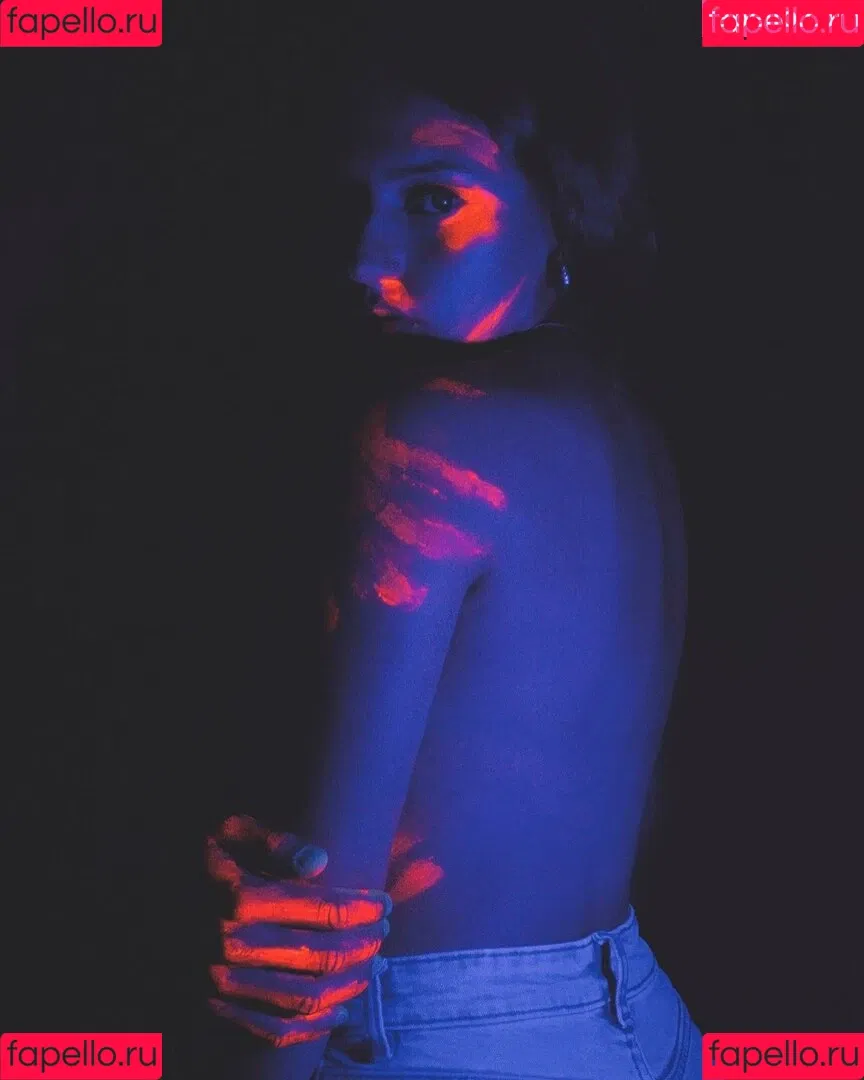 Courtney Miller / co_mill / pikagurlx / typicalvlogs Onlyfans Photo Gallery 