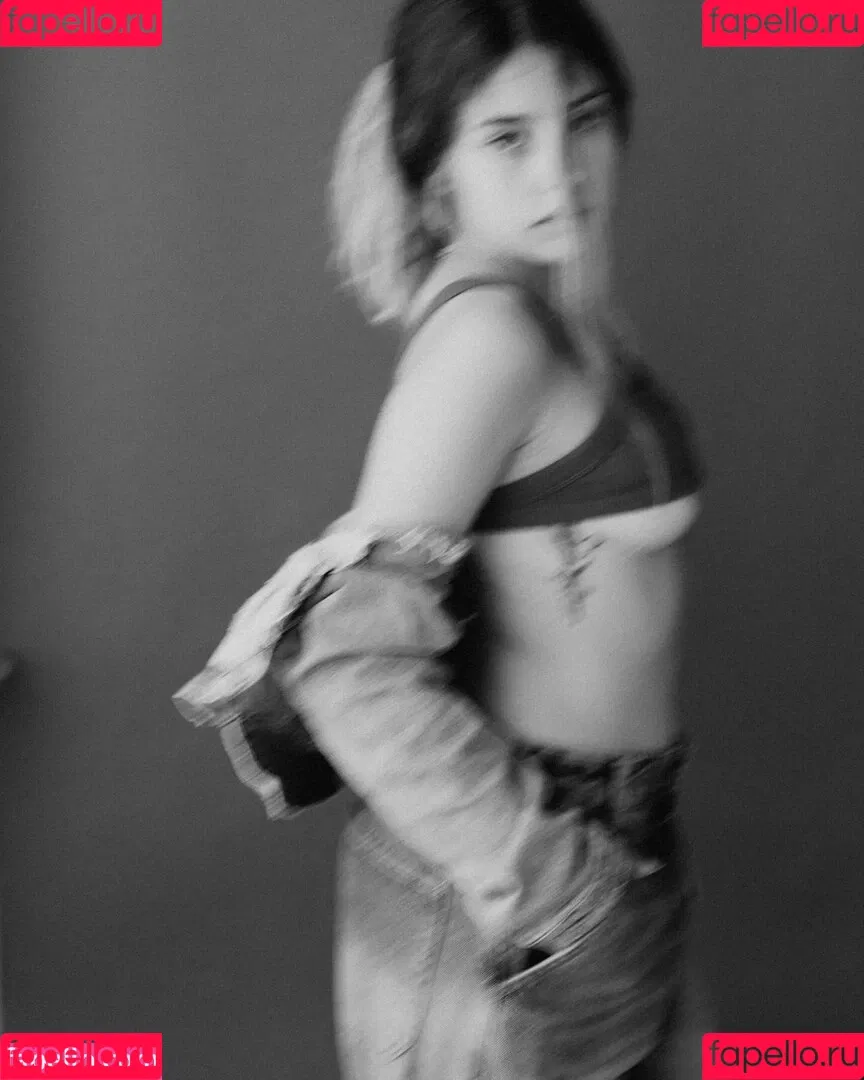 Courtney Miller / co_mill / pikagurlx / typicalvlogs Onlyfans Photo Gallery 