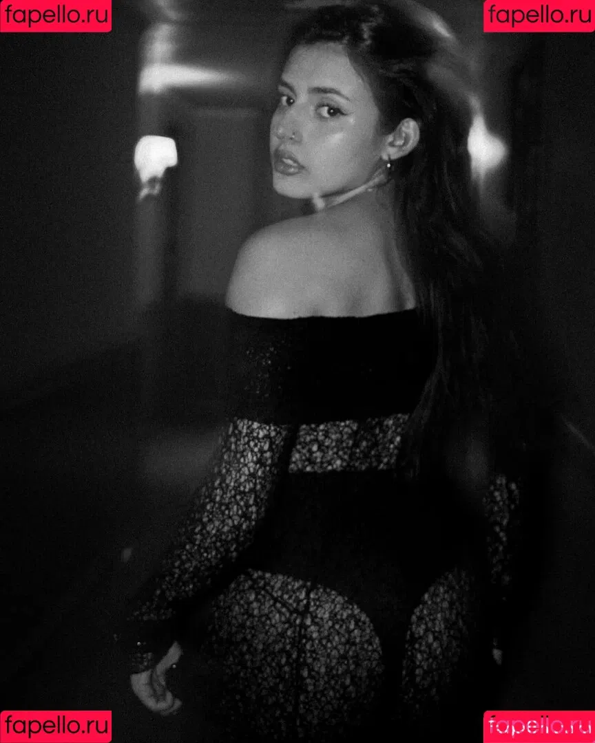 Courtney Miller / co_mill / pikagurlx / typicalvlogs Onlyfans Photo Gallery 