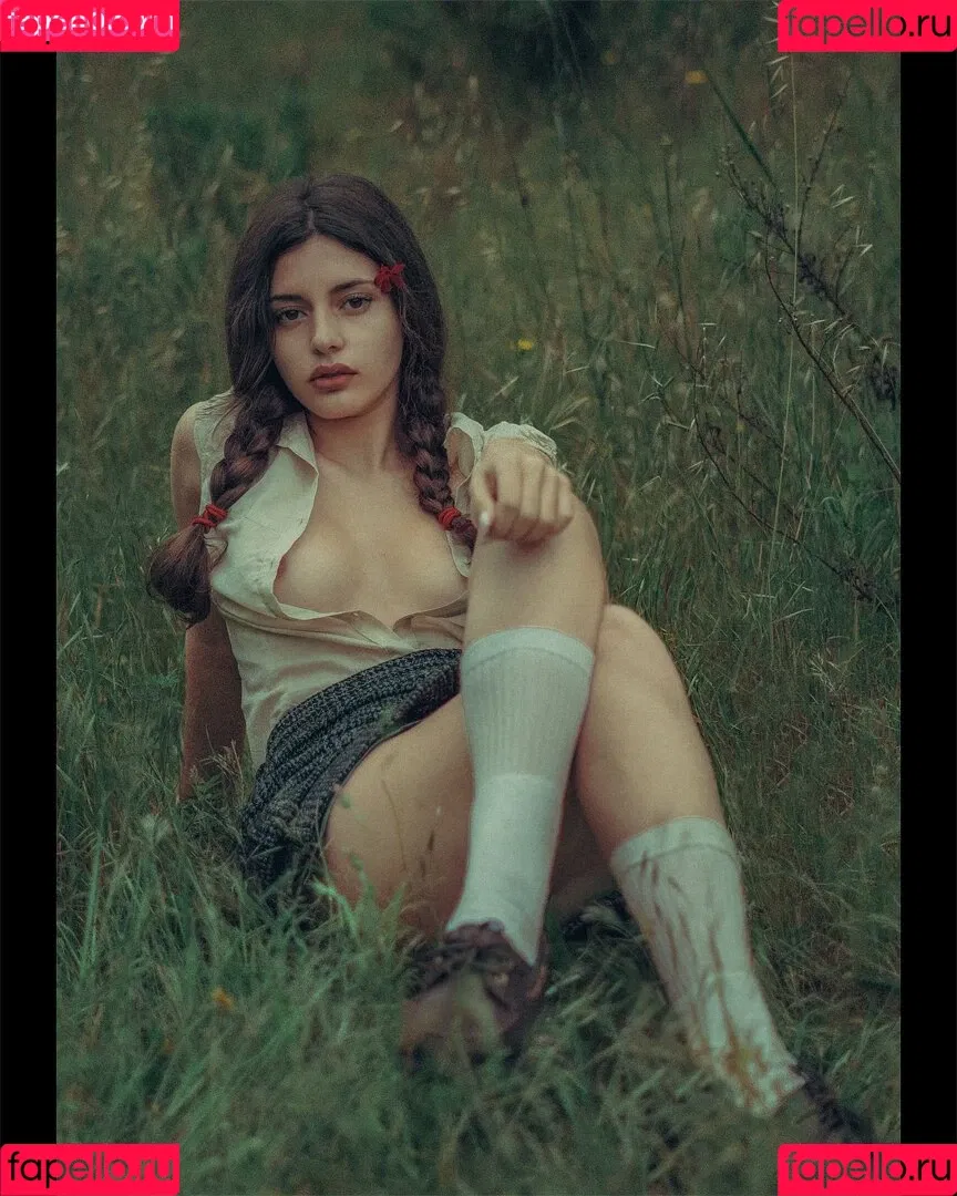 Courtney Miller / co_mill / pikagurlx / typicalvlogs Onlyfans Photo Gallery 