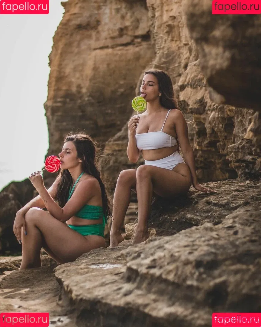 Courtney Miller / co_mill / pikagurlx / typicalvlogs Onlyfans Photo Gallery 