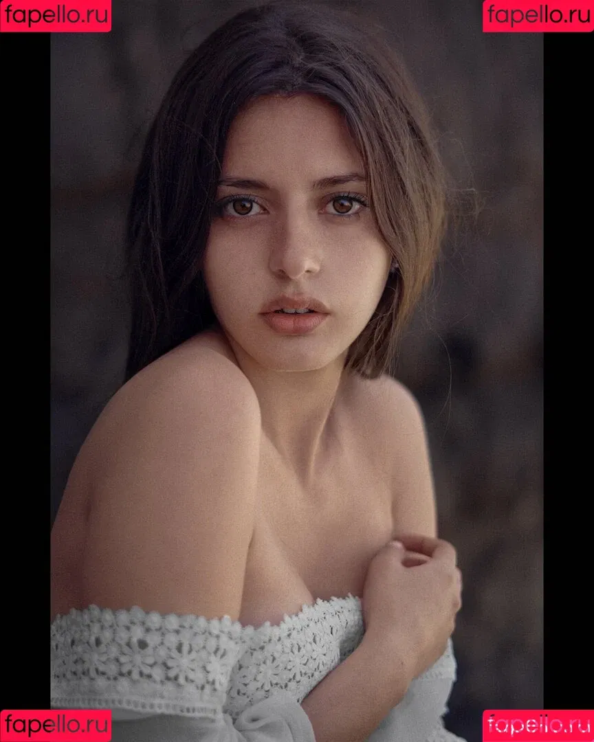 Courtney Miller / co_mill / pikagurlx / typicalvlogs Onlyfans Photo Gallery 