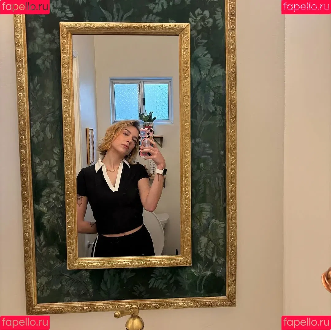 Courtney Miller / co_mill / pikagurlx / typicalvlogs Onlyfans Photo Gallery 