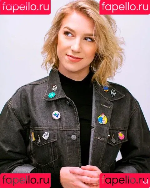 Courtney Miller / co_mill / pikagurlx / typicalvlogs Onlyfans Photo Gallery 