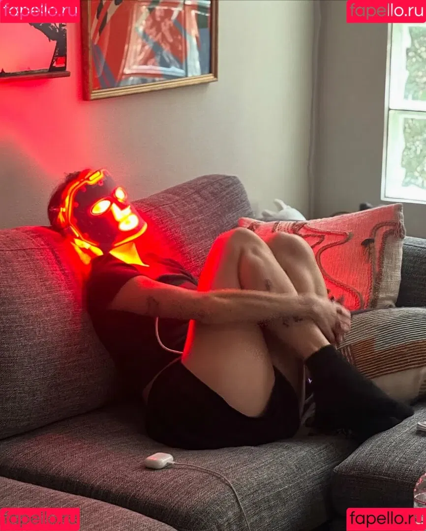 Courtney Miller / co_mill / pikagurlx / typicalvlogs Onlyfans Photo Gallery 