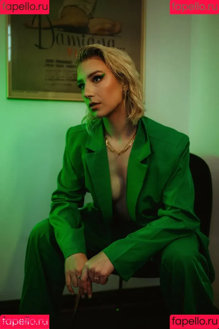 Courtney Miller / co_mill / pikagurlx / typicalvlogs Onlyfans Photo Gallery 