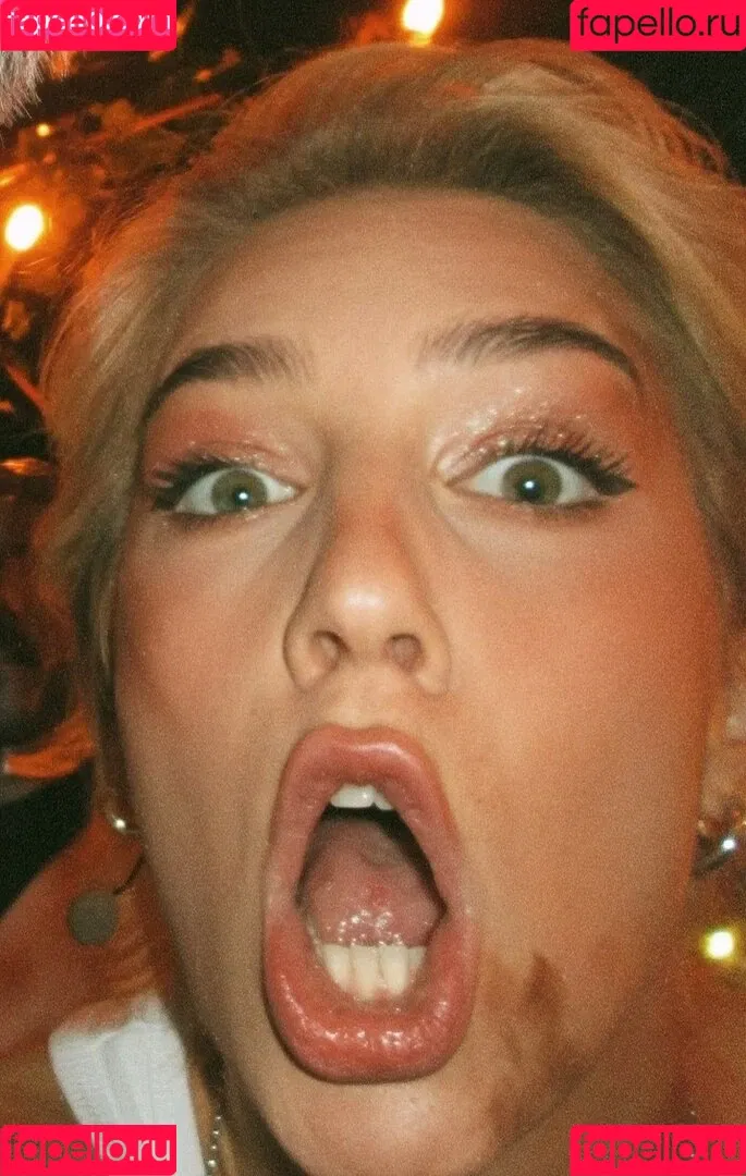 Courtney Miller / co_mill / pikagurlx / typicalvlogs Onlyfans Photo Gallery 