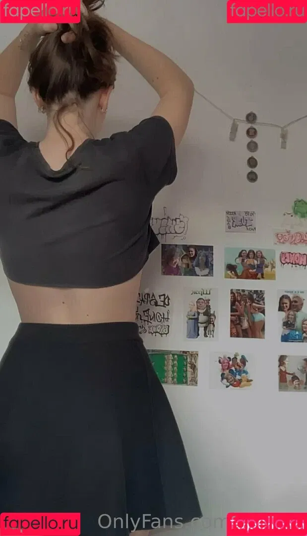 littlemissyanx / ynayrp Onlyfans Photo Gallery 