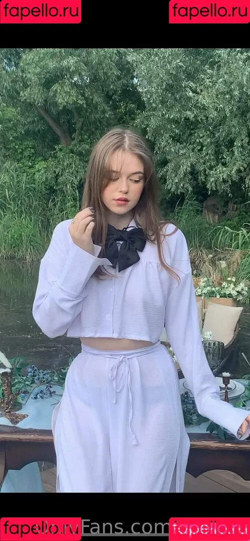 littlemissyanx / ynayrp Onlyfans Photo Gallery 