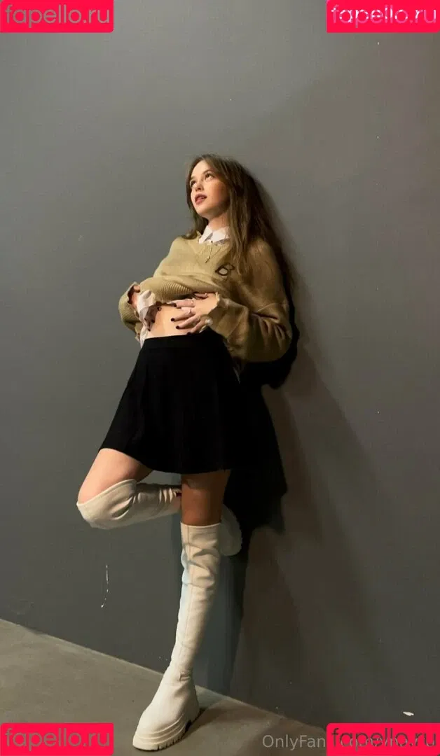 littlemissyanx / ynayrp Onlyfans Photo Gallery 