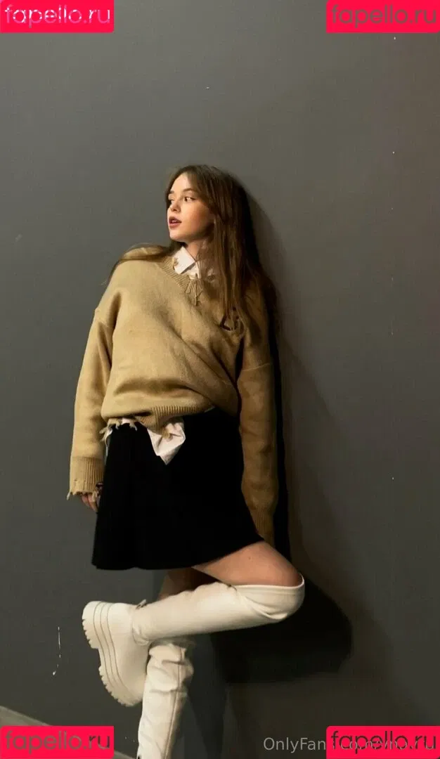 littlemissyanx / ynayrp Onlyfans Photo Gallery 