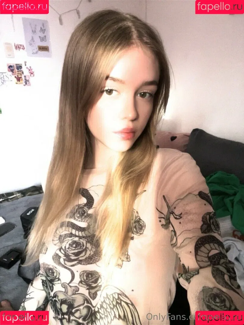 littlemissyanx / ynayrp Onlyfans Photo Gallery 