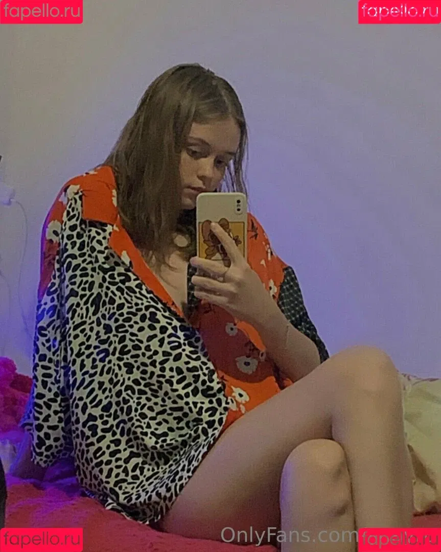 littlemissyanx / ynayrp Onlyfans Photo Gallery 