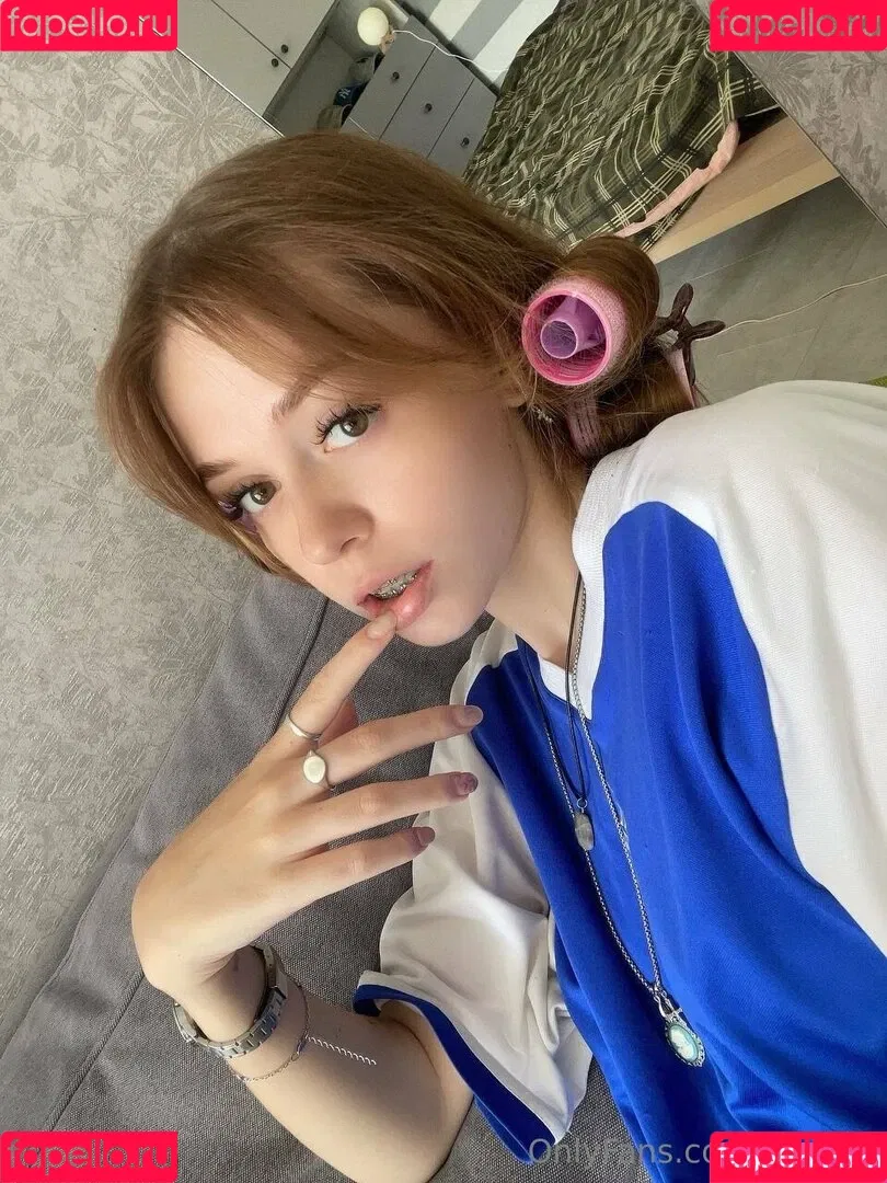 littlemissyanx / ynayrp Onlyfans Photo Gallery 