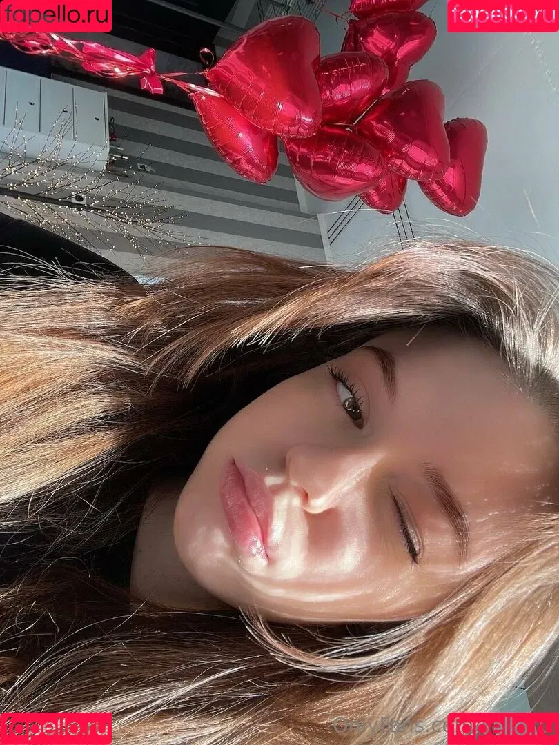 littlemissyanx / ynayrp Onlyfans Photo Gallery 