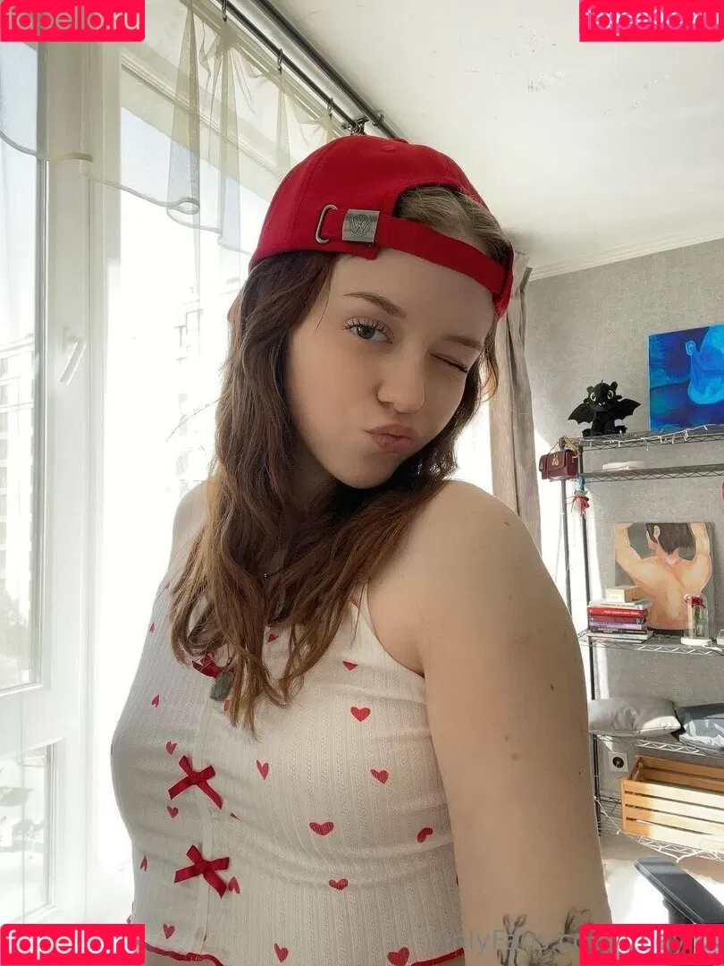 littlemissyanx / ynayrp Onlyfans Photo Gallery 