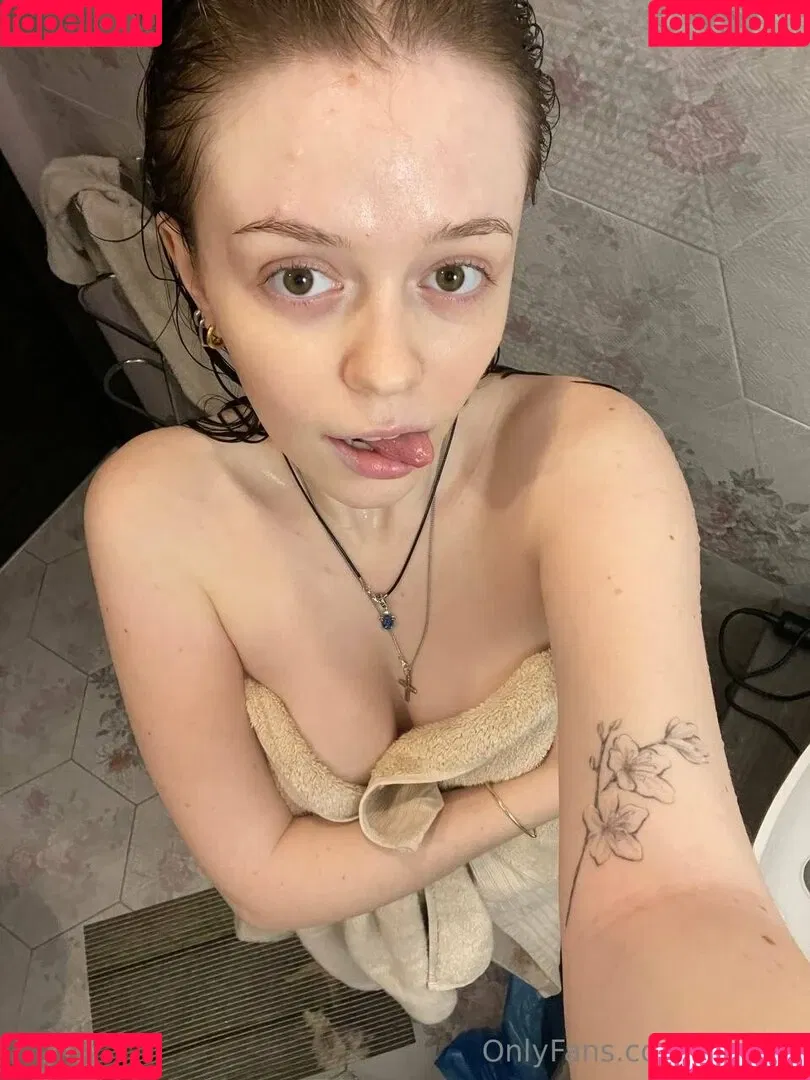 littlemissyanx / ynayrp Onlyfans Photo Gallery 