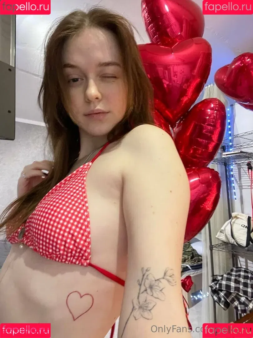 littlemissyanx / ynayrp Onlyfans Photo Gallery 