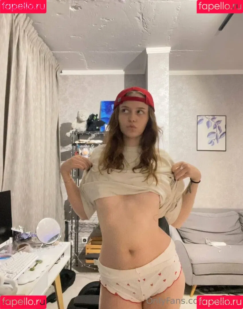 littlemissyanx / ynayrp Onlyfans Photo Gallery 