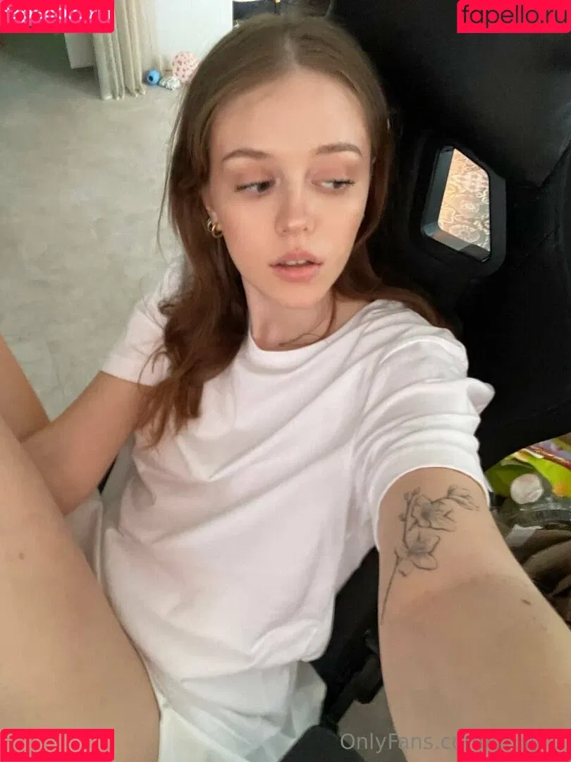 littlemissyanx / ynayrp Onlyfans Photo Gallery 