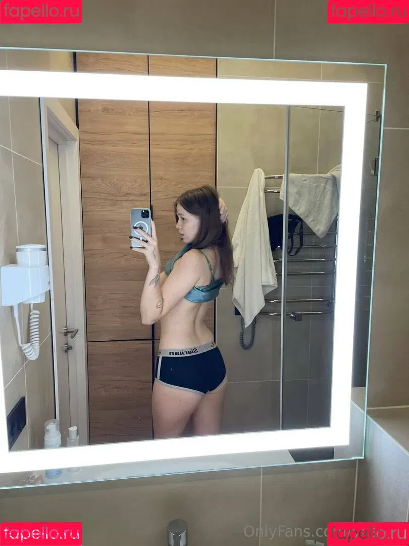 littlemissyanx / ynayrp Onlyfans Photo Gallery 