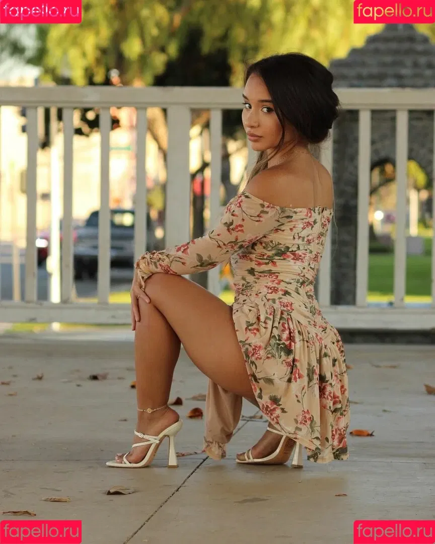 Alahnaly / Alahnalyreal Onlyfans Photo Gallery 