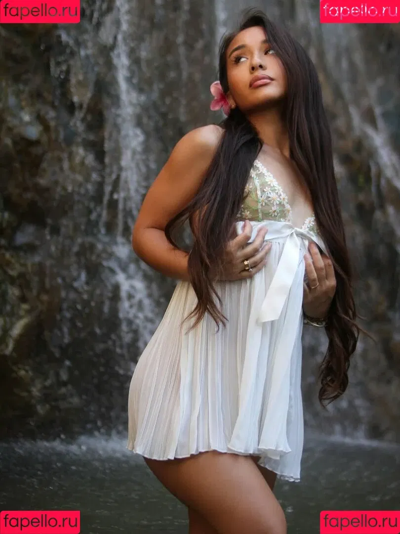 Alahnaly / Alahnalyreal Onlyfans Photo Gallery 