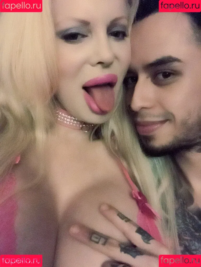 Sabrina Sabrok / sabrinasabrokreal Onlyfans Photo Gallery 