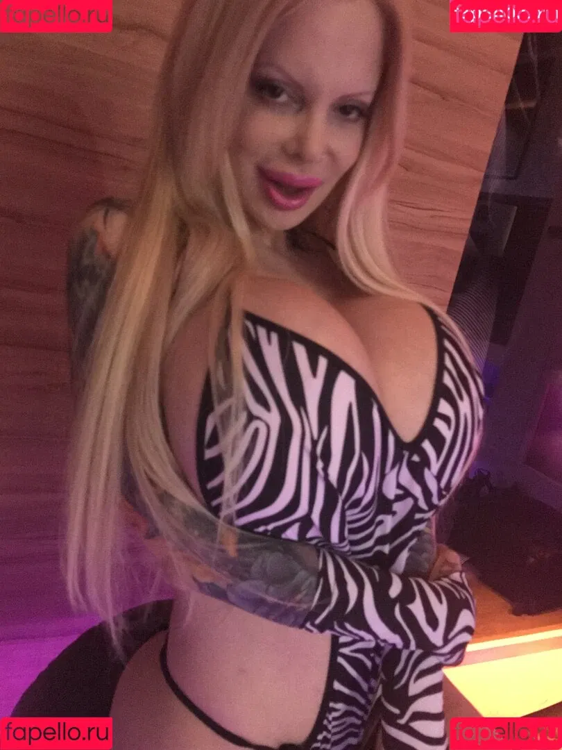 Sabrina Sabrok / sabrinasabrokreal Onlyfans Photo Gallery 