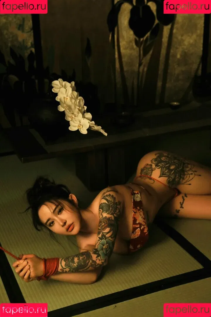 Hitomi Songyuxin / Lindsay78690789 / i_am_hitomi_1994 / songyuxinhitomi Onlyfans Photo Gallery 