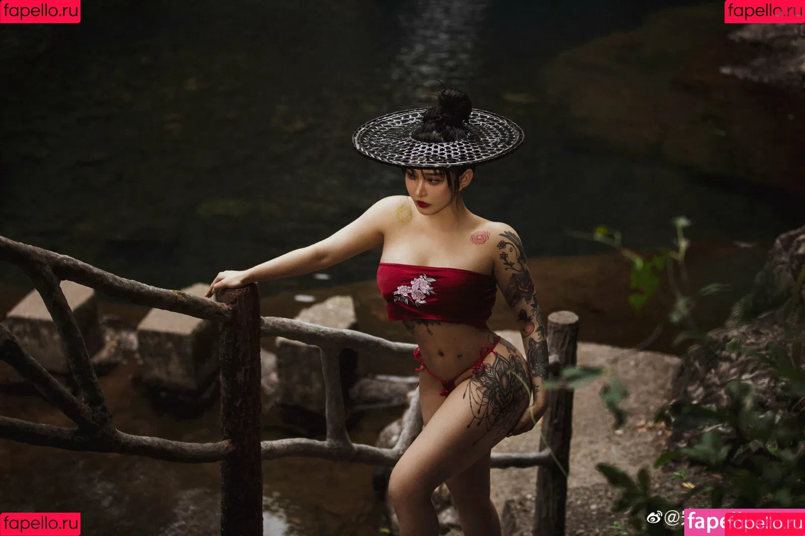 Hitomi Songyuxin / Lindsay78690789 / i_am_hitomi_1994 / songyuxinhitomi Onlyfans Photo Gallery 