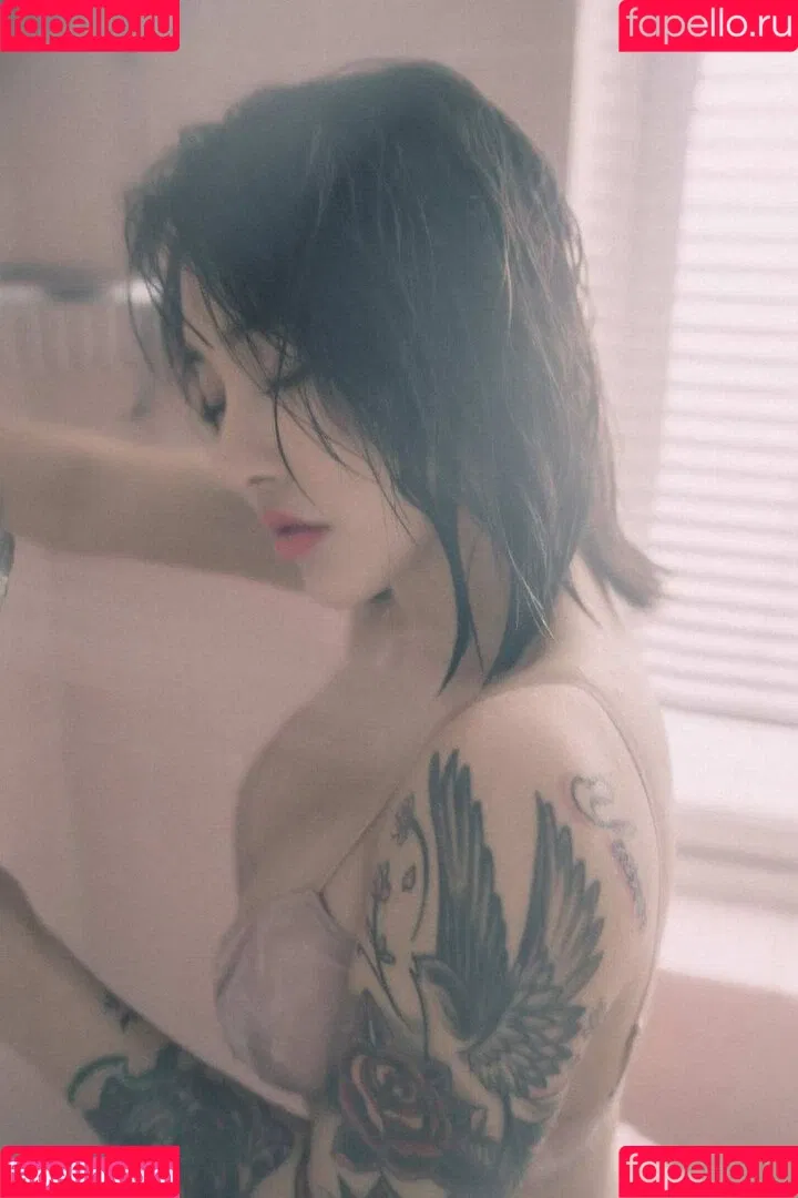 Hitomi Songyuxin / Lindsay78690789 / i_am_hitomi_1994 / songyuxinhitomi Onlyfans Photo Gallery 